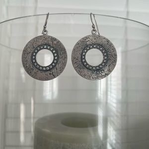 Silpada earrings - classic and timeless .925 silver